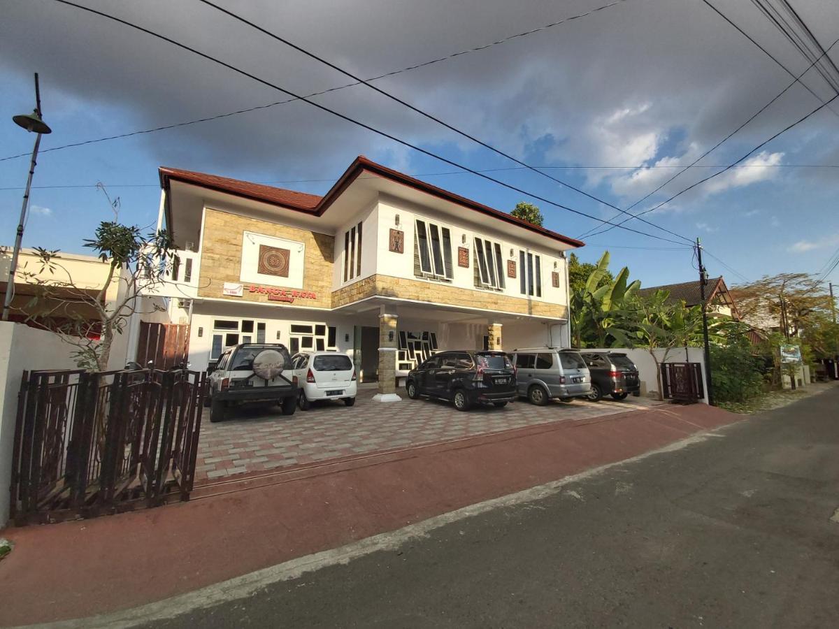 Banua Raya Homestay Джокьякарта Экстерьер фото