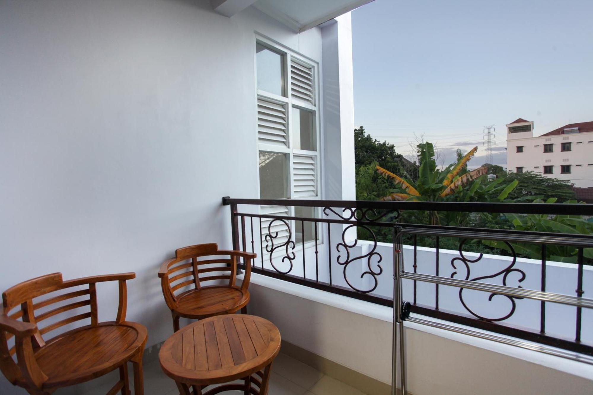 Banua Raya Homestay Джокьякарта Экстерьер фото