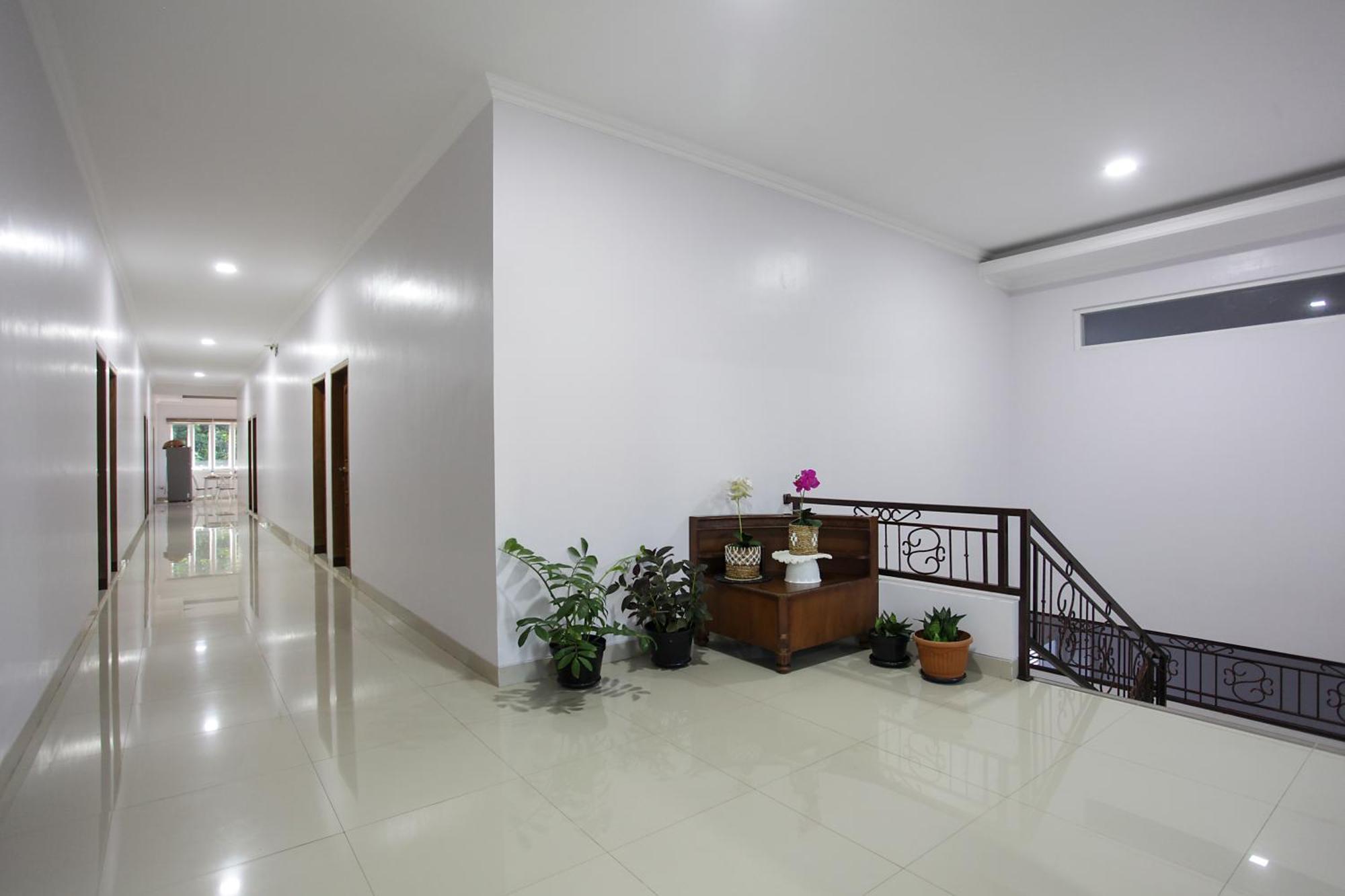 Banua Raya Homestay Джокьякарта Экстерьер фото
