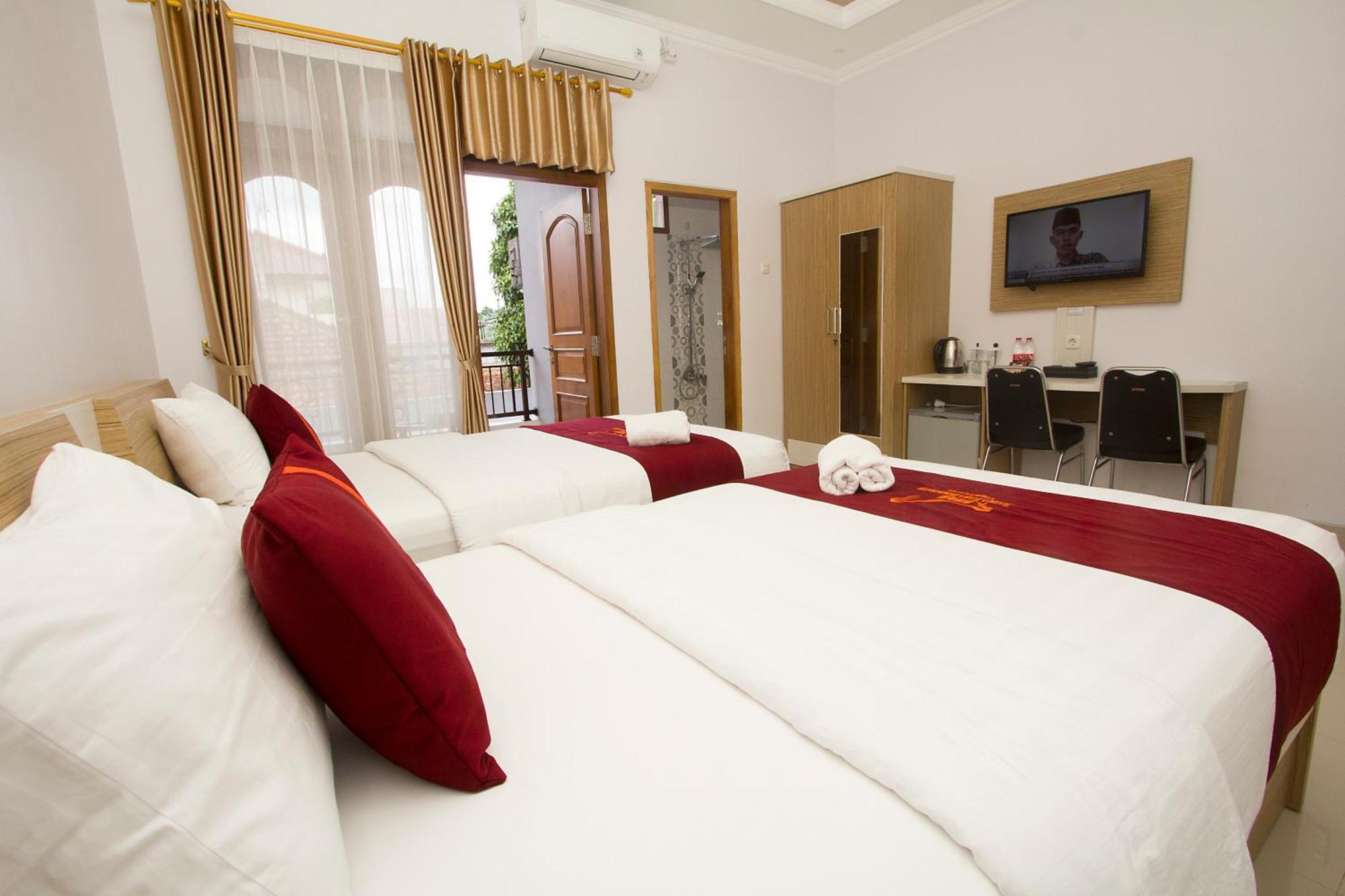 Banua Raya Homestay Джокьякарта Экстерьер фото